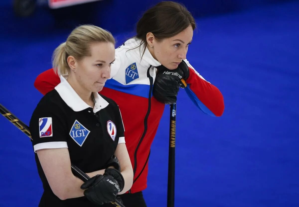 Сборная по керлингу россия женщины галина арсенькина. Сборная россии по керлингу женская 2021. Сборная россии по кёрлингу женщины 2014. Сборная россии по керлингу женская 2021 арсенькина. Женская сборная россии по кёрлингу 2022.