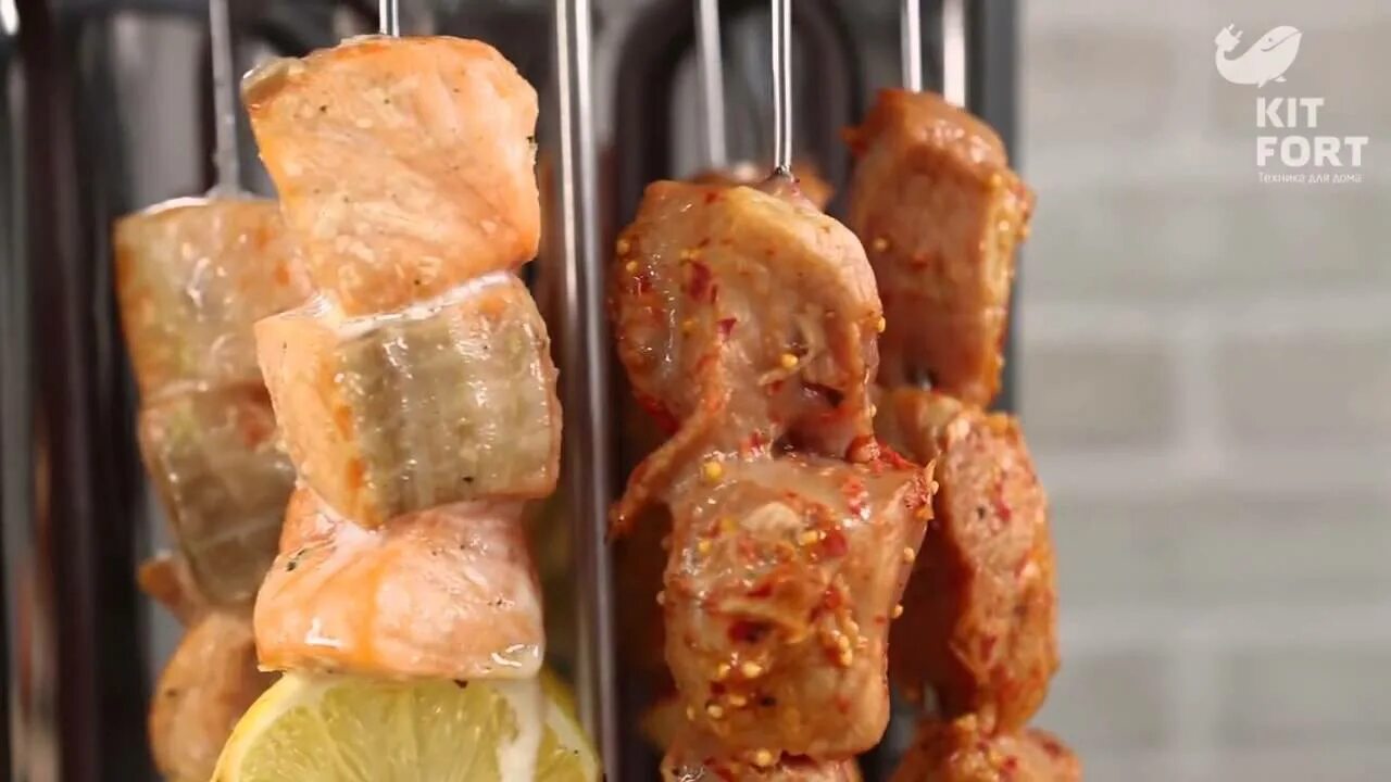 Шашлык из свинины в электрошашлычнице рецепты. Электрошашлычница кт-1404. электрошашлычница китфорт 1404. шашлык в электрошашлычнице. шашлык из рыбы в электрошашлычнице.