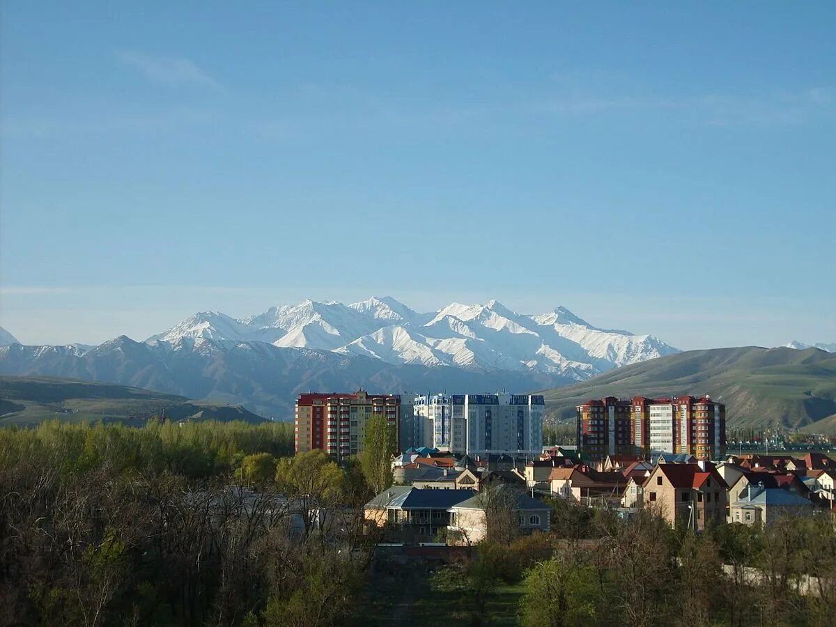 Город киргиз. Город Бишкек. Бишкек столица. Кыргызстан Бишкек панорама. Бишкек столица Кыргызстана Вики.