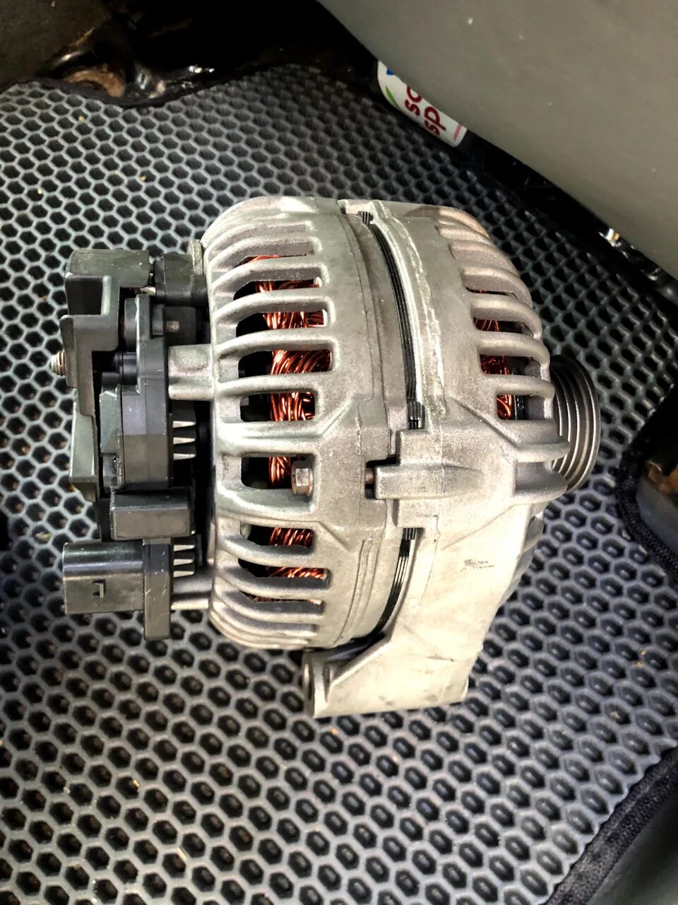 Генератор мерседес 124. Генератор 124. 0 дизель. Генератор мерседес 140а. Генератор мерседес 124 2.