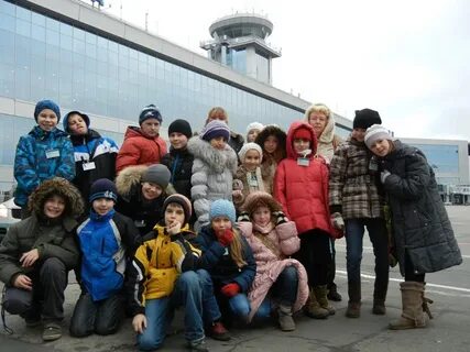 Дети в аэропорту домодедово