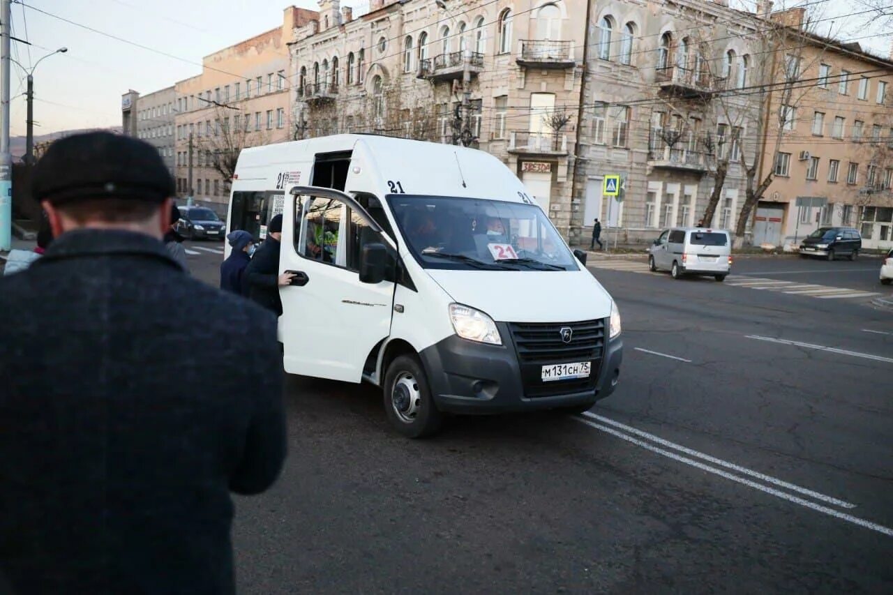 Изменение 40 маршрута. 40 Маршрутка. 40 Маршрутка Саранск. Автобус 40 Владивосток. Остановка антиковидная Уфа.