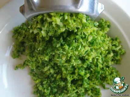 Черемша мясорубке