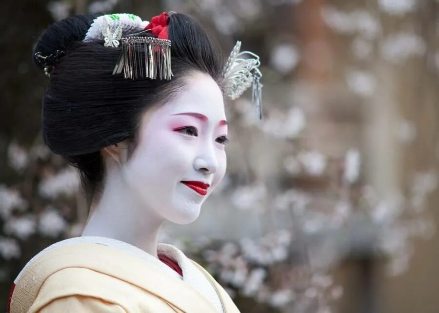 Ролики японских жен. Гейши в Японии. Гейши Японии 1840. Гейши в древней Японии. Мизуаж гейши.