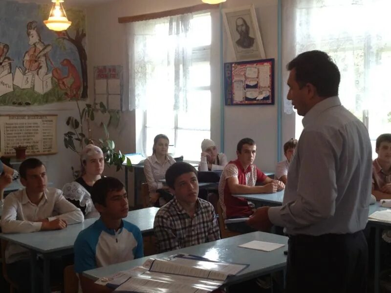 Погода в нижнем дженгутае. Школа верхний Дженгутай. Село Дженгутай Дагестан верхний. Буйнакский район Нижний Дженгутай школа. Верхний Дженгутай школа 2014 года.