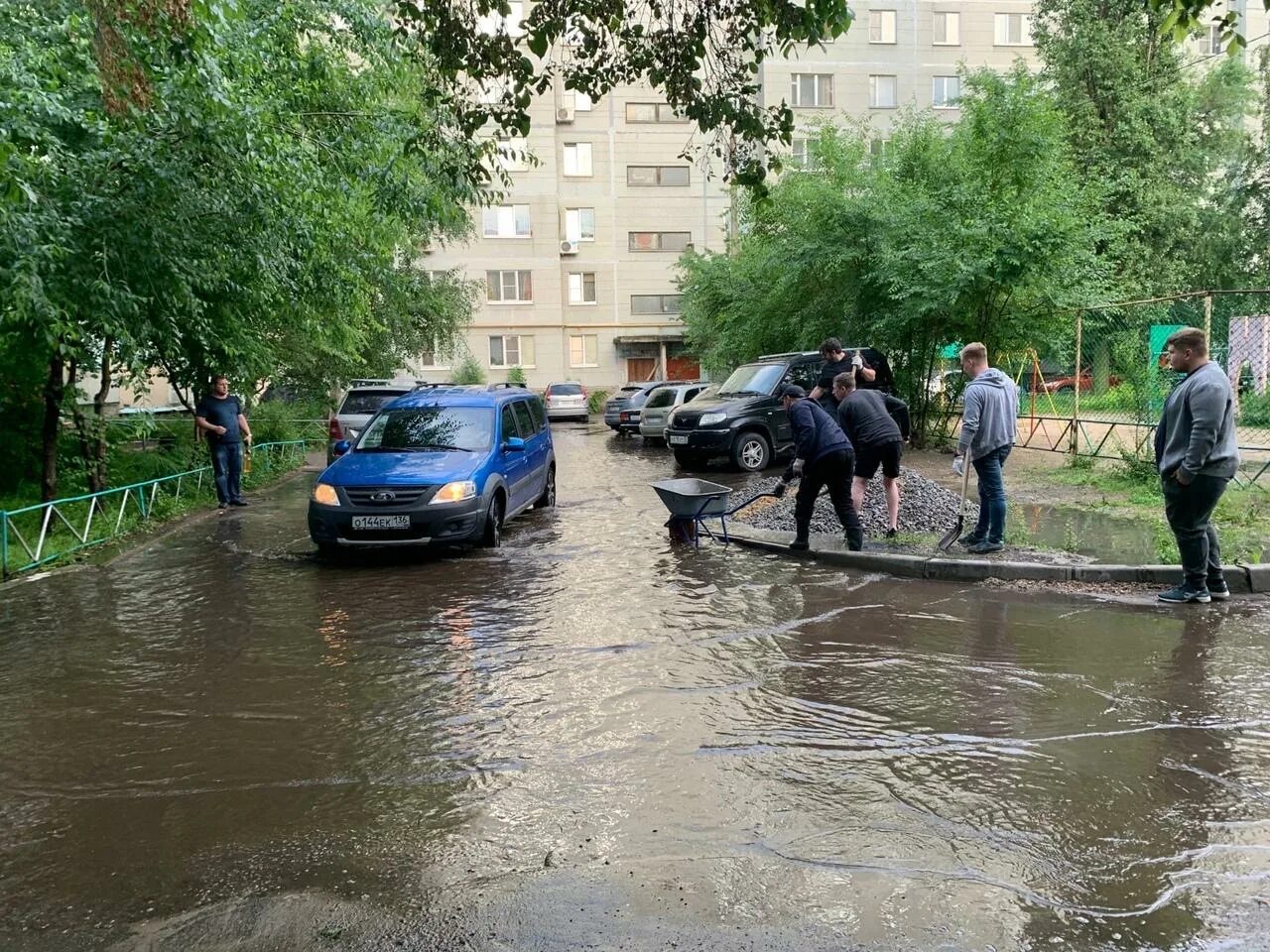 Воронежские потопы. Потоп в Воронеже. Сильный ливень в Воронеже. Дождь Воронеж 30.06. После 30 июня