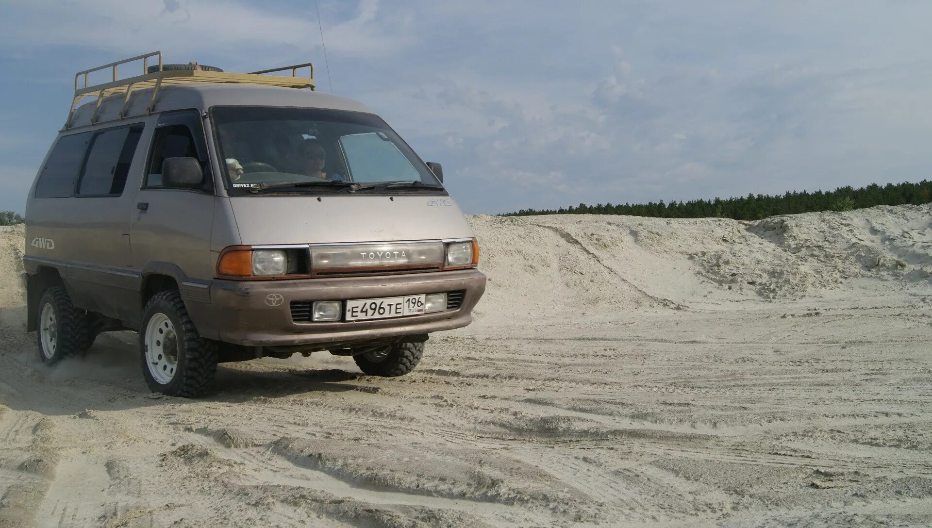 Купить таун айс красноярске. Тойота Таун айс 1991 лифт. Toyota Town Ace. Тойота Таун Эйс 2. Тойота лит айс микроавтобус 4х4.