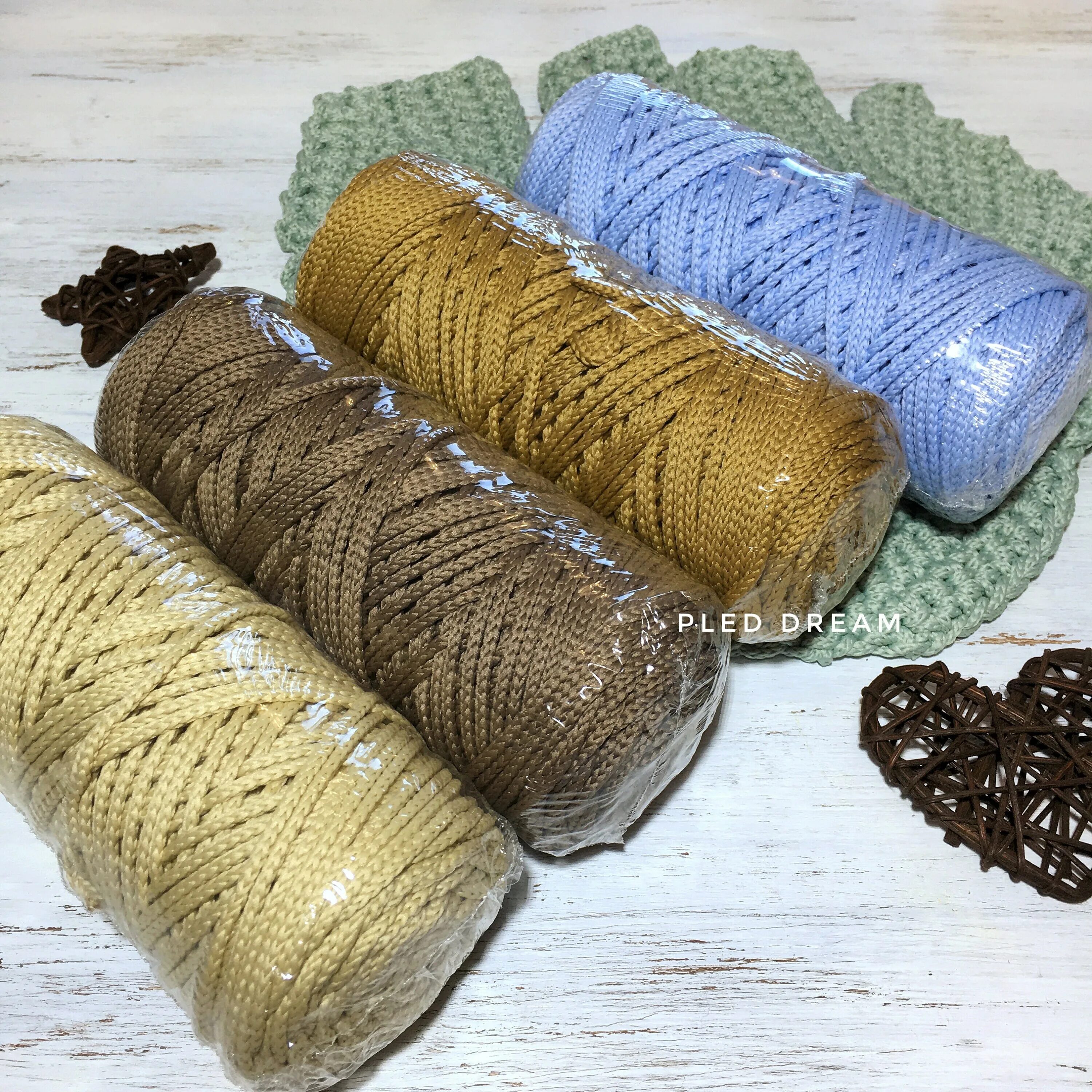 Шнур для макраме 4 мм. Полиэстровый шнур 3мм. полиэфирный шнур 3 мм. macrame полиэфирный шнур. полиэфирный шнур 2 мм.