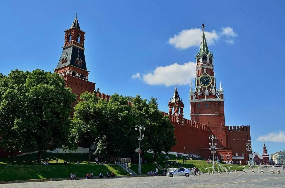 Самая молодая башня. Башни кремля набатная башня. моск спасская башня кремля. царская башня московского кремля. константино-еленинская башня московского кремля.