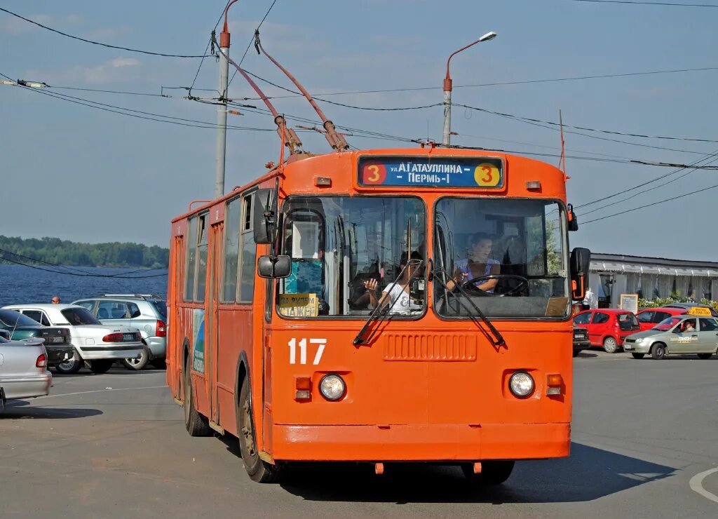 Троллейбус пермь. ЗИУ 682 Пермь. Троллейбус ЗИУ Пермь. Троллейбус 3 Пермь.