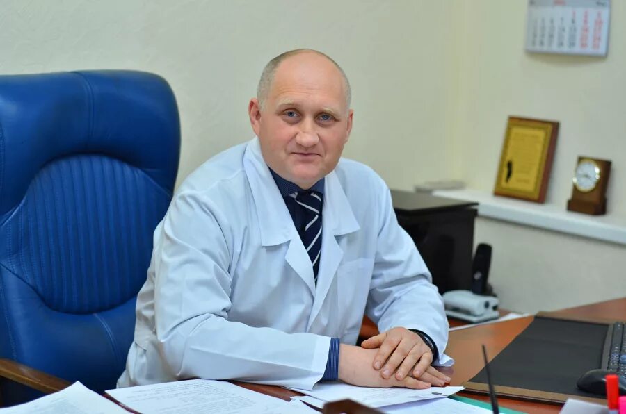 Главный врач Вологодской областной клинической больницы. Главный врач отделения в больнице