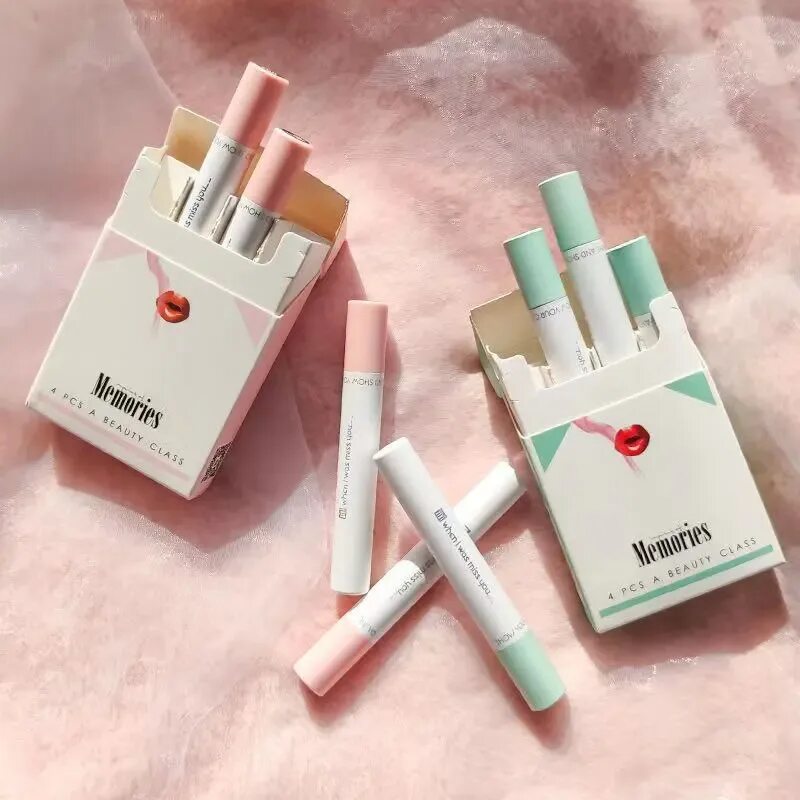 Помада в виде пачки сигарет. Сигаретные помады. Сигарета в помаде. Cigarettes lipstick. Сигарета в помаде.
