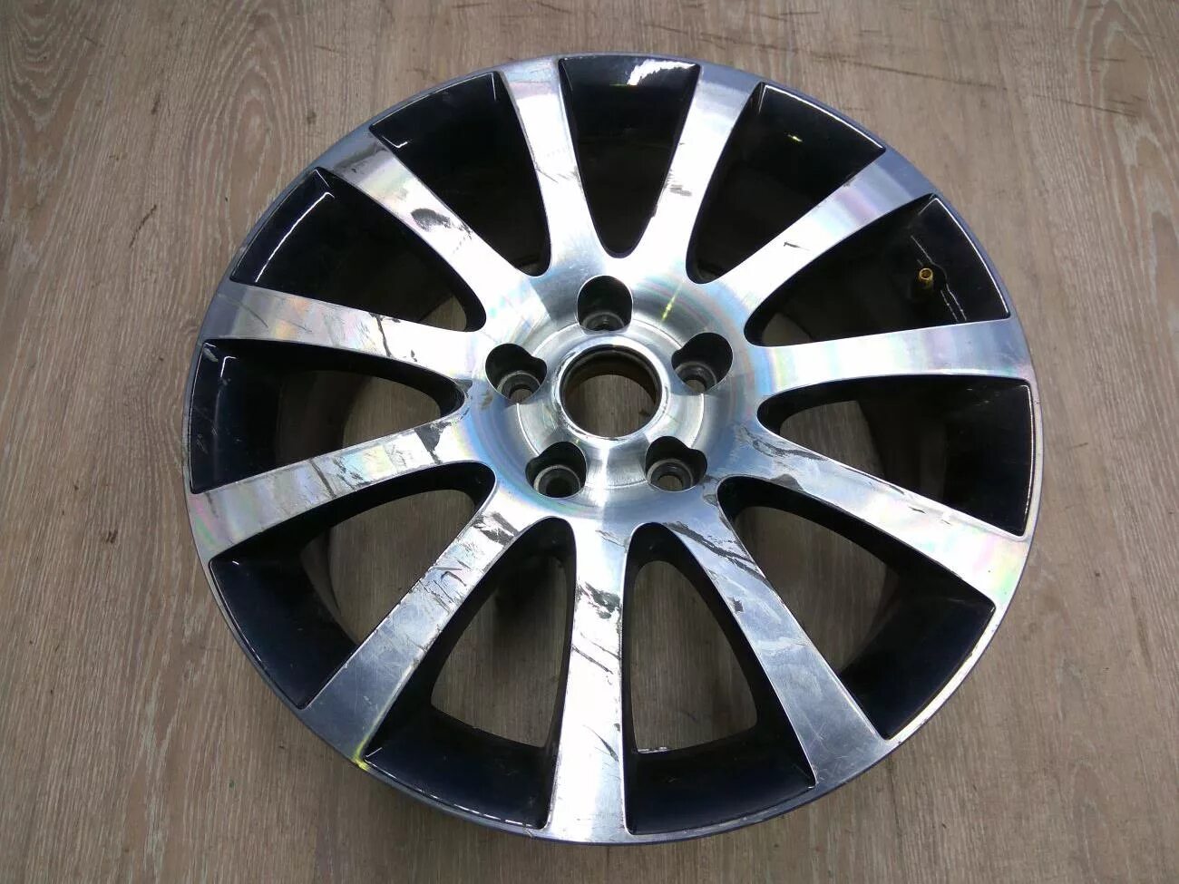 колеса skoda yeti r17. колеса шкода йети r16. диски skoda yeti r17. оригинальные диски шкода йети. оригинальные диски skoda yeti радиус 17.