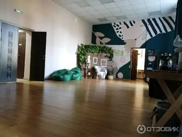 Арт пространство новосибирск. Арт пространство да винчи новосибирск. Лофт проект мельница новосибирск. Вокзальная магистраль 8а новосибирск лофт пчела. Фотовыставка в арт-пространстве.