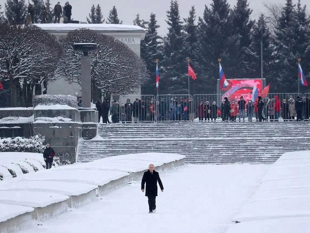 27 января 2023 г. Пискарёвское мемориальное кладбище Санкт-Петербург.