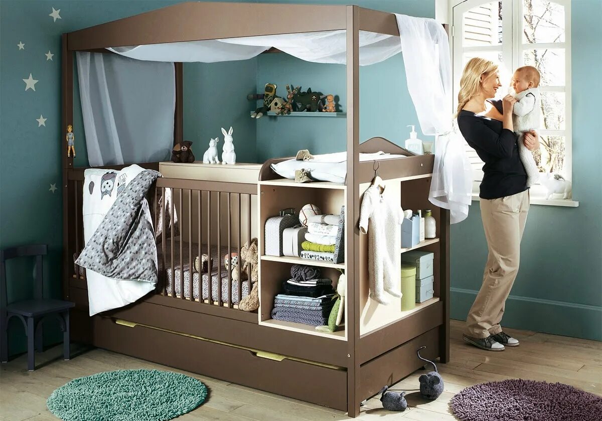 Кроватка детская. Кроватка для новорожденного. Спальня для младенца. Детская кроватка с пеленальным столиком.