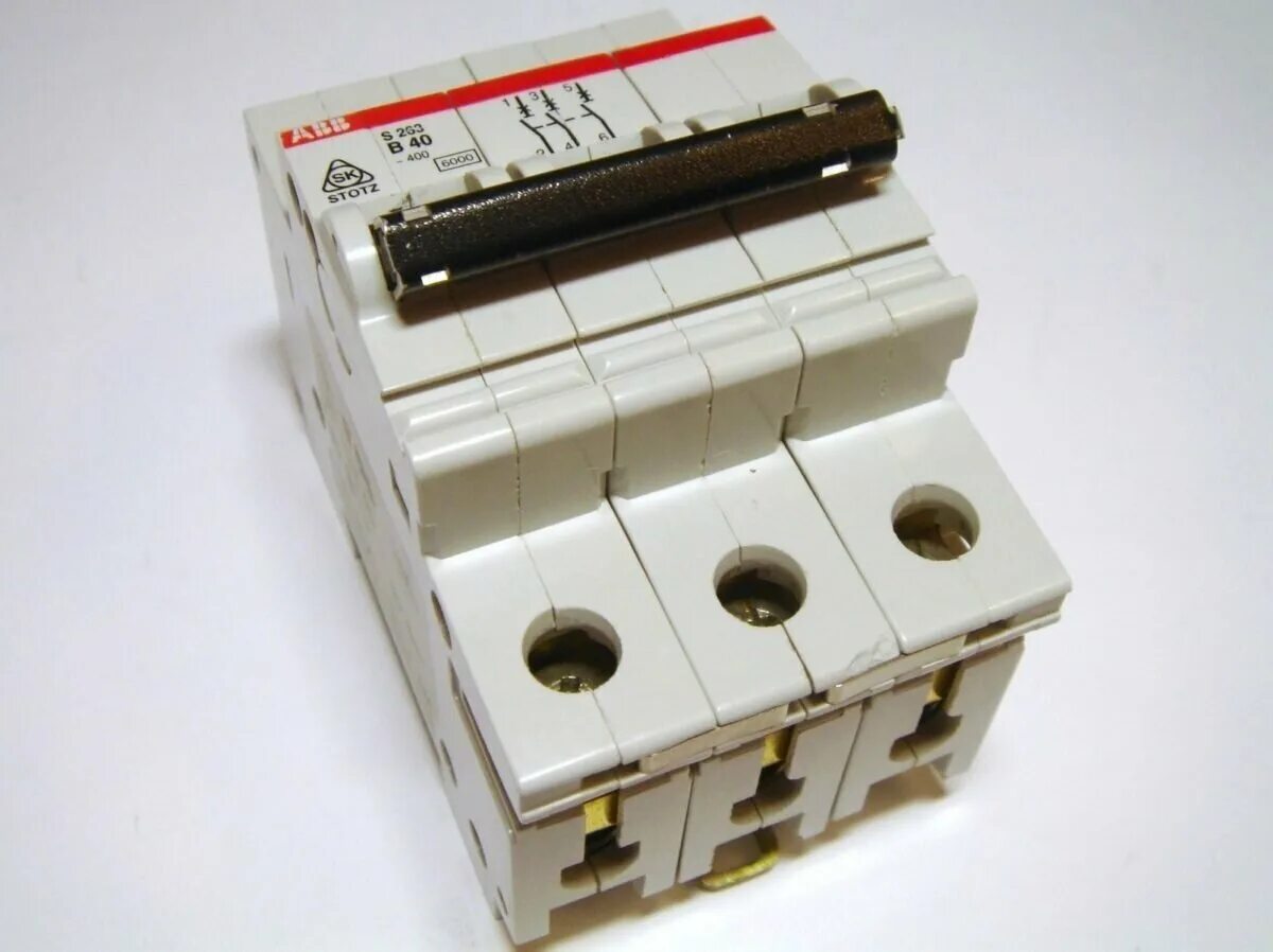 Автомат сименс 25 ампер. Hager 63a prof. Abb s281. Автомат шнайдер 40а. Автомат 3p 30 a (c).