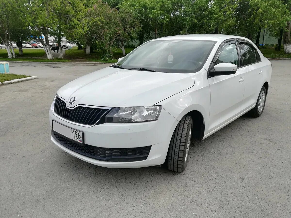 Купить рапид шкода у официального. Шкода Рапид б/у. Шкода Рапид авито. Skoda Rapid i с пробегом. Рапид РСТ.