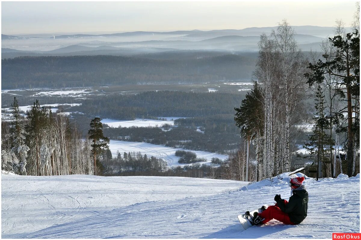 Горнолыжный курорт солнечная долина челябинская. Горнолыжный курорт солнечная долина челябинская. Солнечная долина горнолыжный курорт миасс. Челябинск горнолыжка солнечная долина. Миасс горные лыжи.