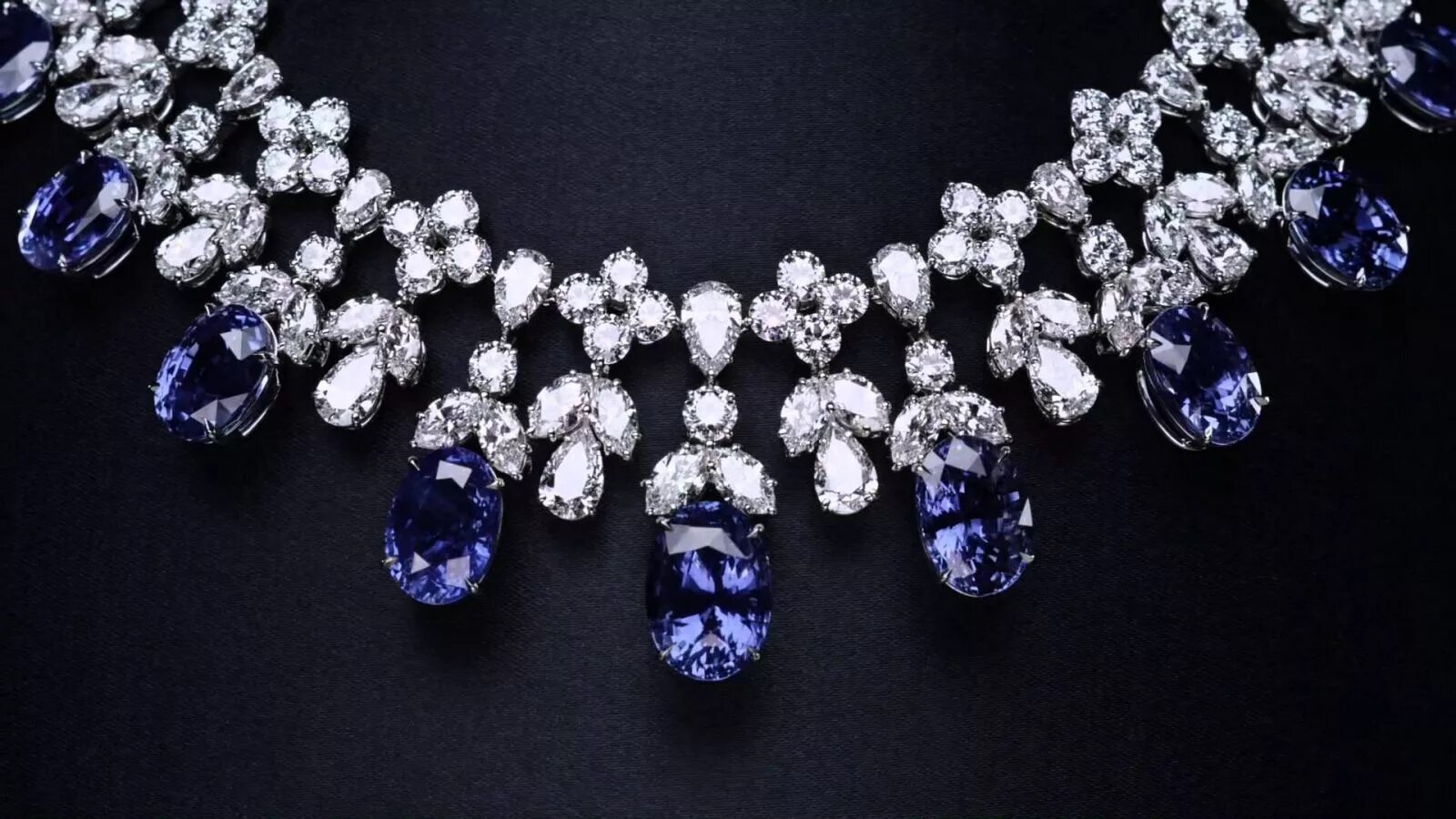 Даймонд джевелери. Harry Winston ювелирные украшения.