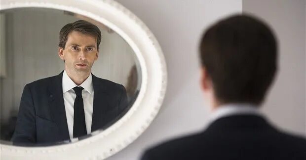 Watch the minor. часы la minor 976m. Watch the minor. иллюзия сериал постер. Ray milland майор и малютка.