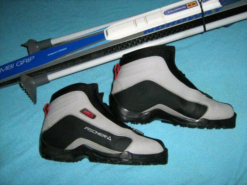 Лыжные ботинки СДС адидас. STC лыжи беговые 140. Комплект Беговая лыжи с Ботиной от 1999. Лыжные ботинки adidas модель 90-ых. Купить лыжи с ботинками взрослые