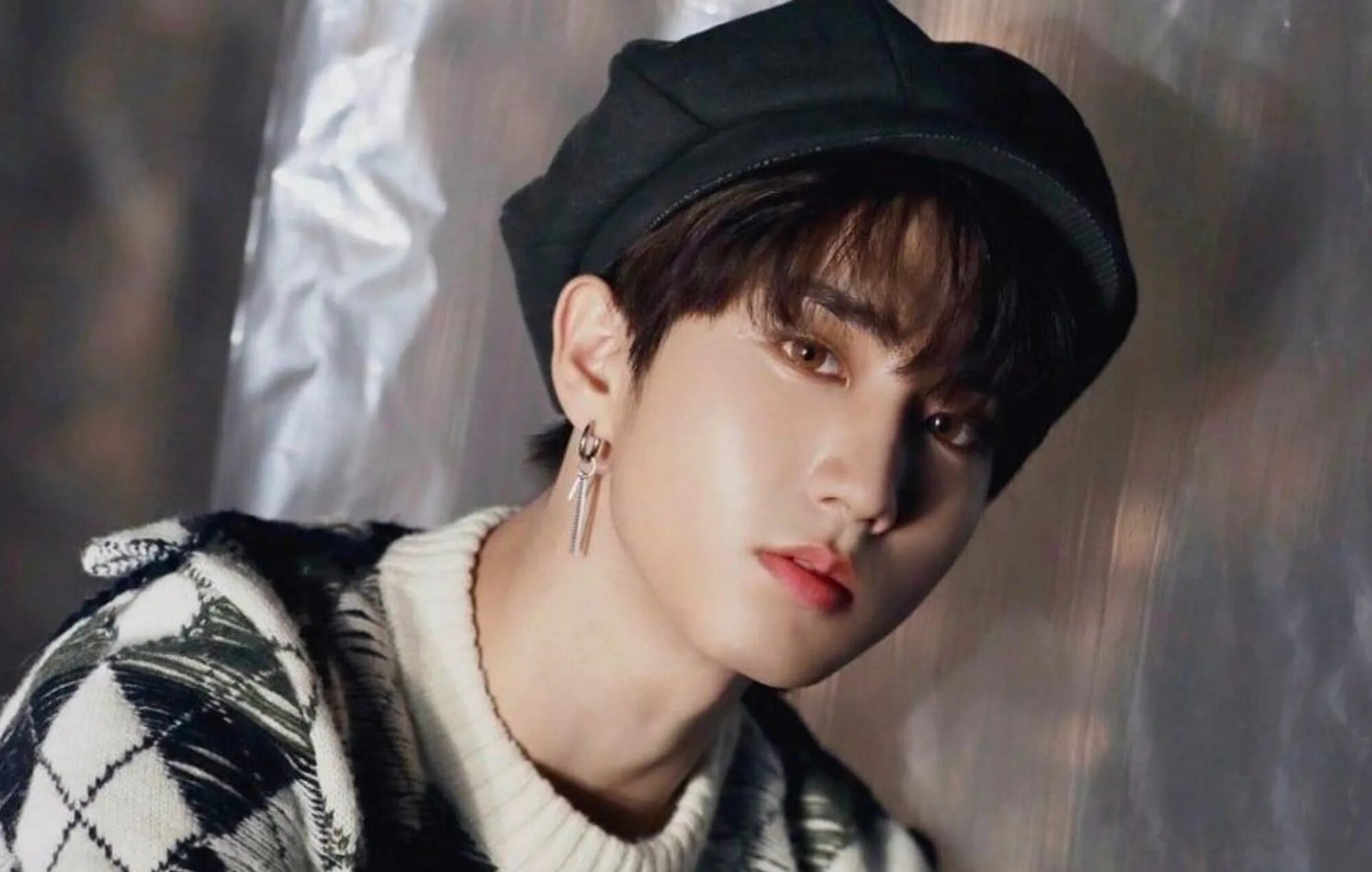 Кто ты из стрей кидс тест 2023. Han Stray Kids. Хан Джисон Stray Kids. Джисон Stray Kids 2021. Хан Stray Kids 2021.