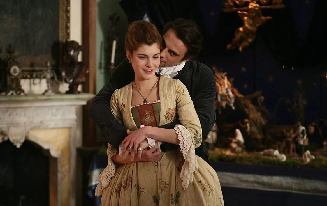 Версаль людовик 15. Кейт бланшетт загадочная история бенджамина баттона. История экранизации. История экранизации. Эдди редмэйн отверженные.