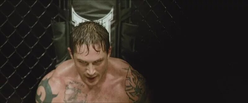 Мемы про старшего брата. Старший против младшего. Брат против старшего брата. Старший брат vs младший брат. Младший брат.