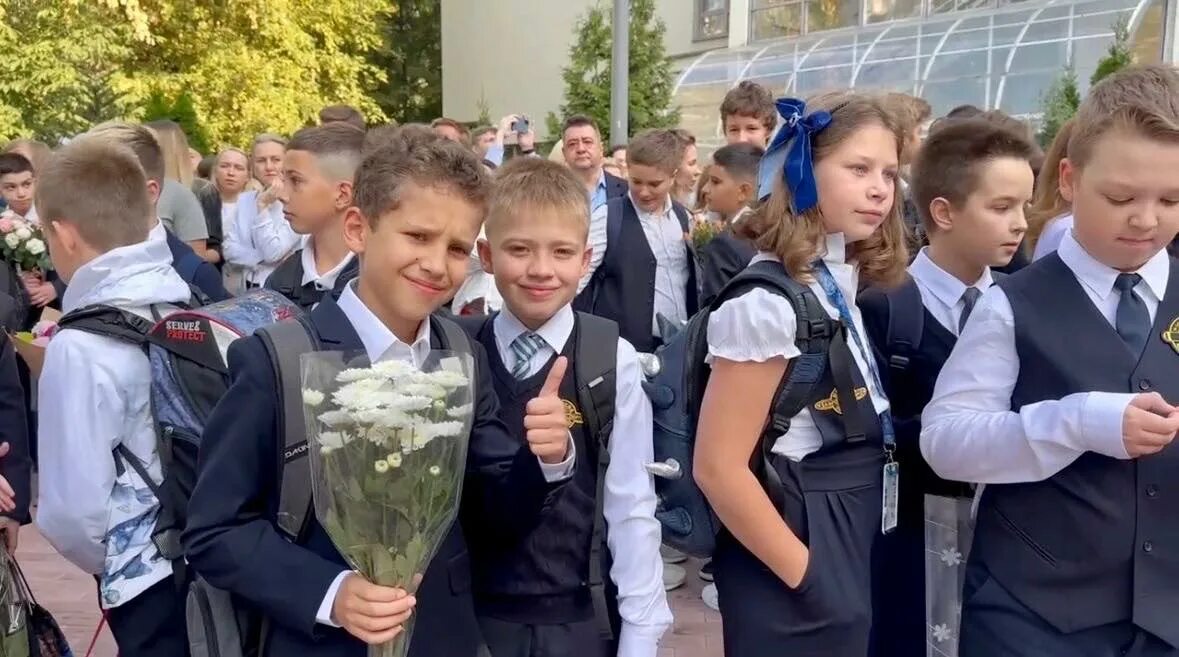 Школа 152 нижний новгород. Школа 152 нижний новгород. Школа 152 нижний новгород. Школа в новинках нижний новгород. Моспино школа 152.