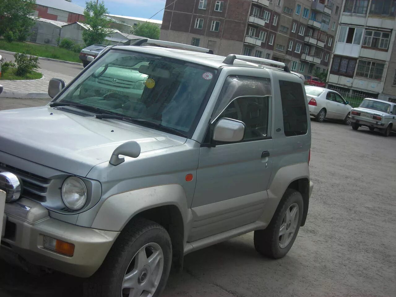 Mitsubishi junior. Митсубиси Паджеро Джуниор 1997. Mitsubishi Pajero Junior 1997. Митсубиси Паджеро Юниор 1997. Мицубиси Паджеро Джуниор 1996.