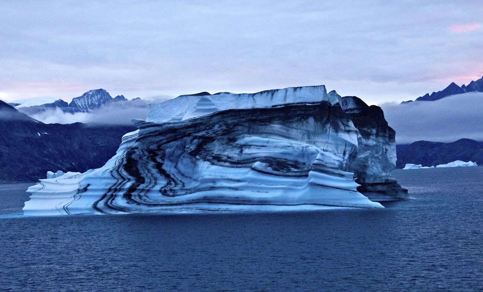 гренландия ледник антарктида арктика гренландия. айсберг a-68. айсберг сидни йошида. B-15 iceberg. айсберг +a5087.