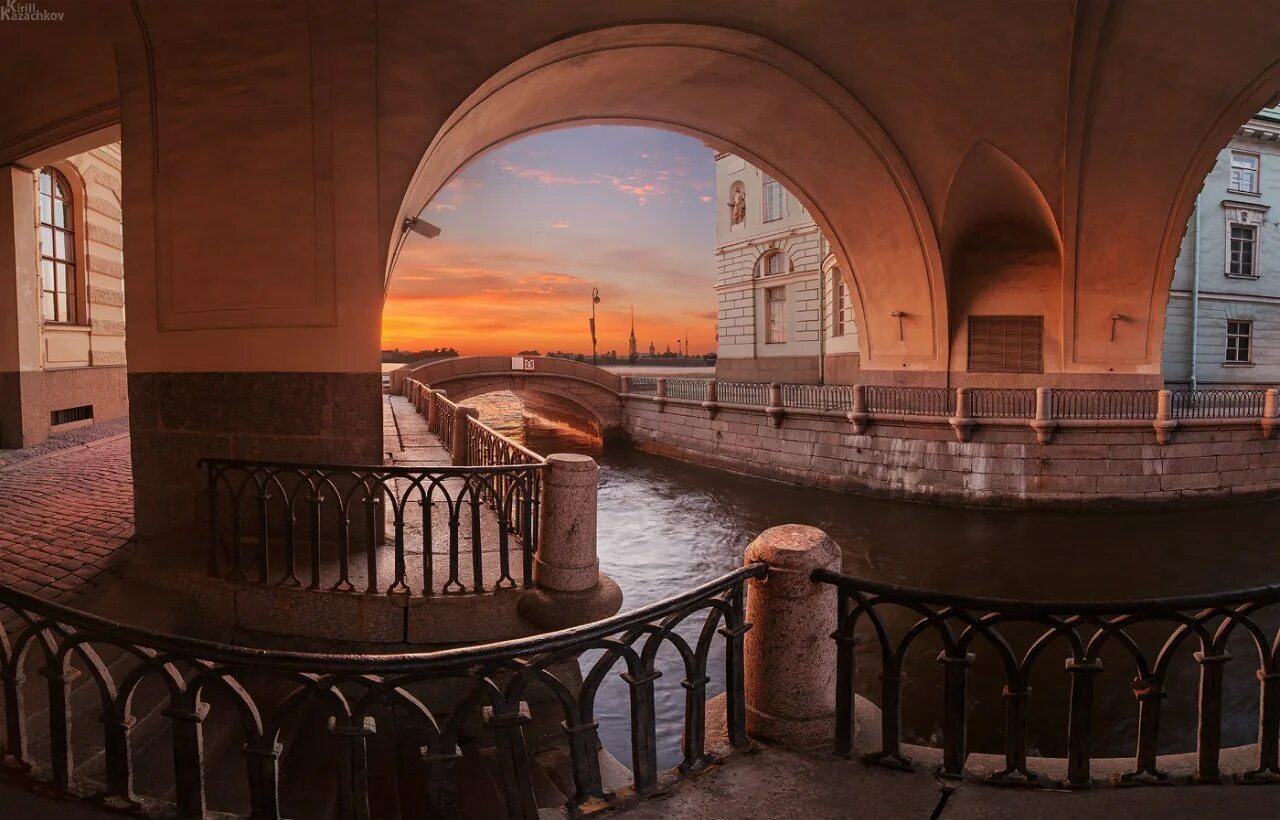 санкт-петербург атмосфера. эстетика санкт-петербурга архитектура. санкт-петербург / st. исаакиевский собор в санкт-петербурге вид с крыши. петербург атмосферные места.