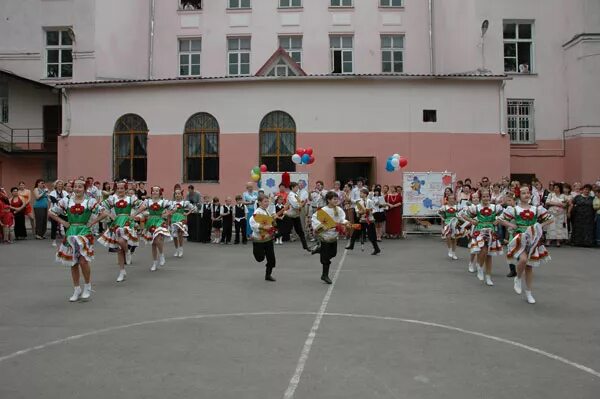 школа 11 сочи.