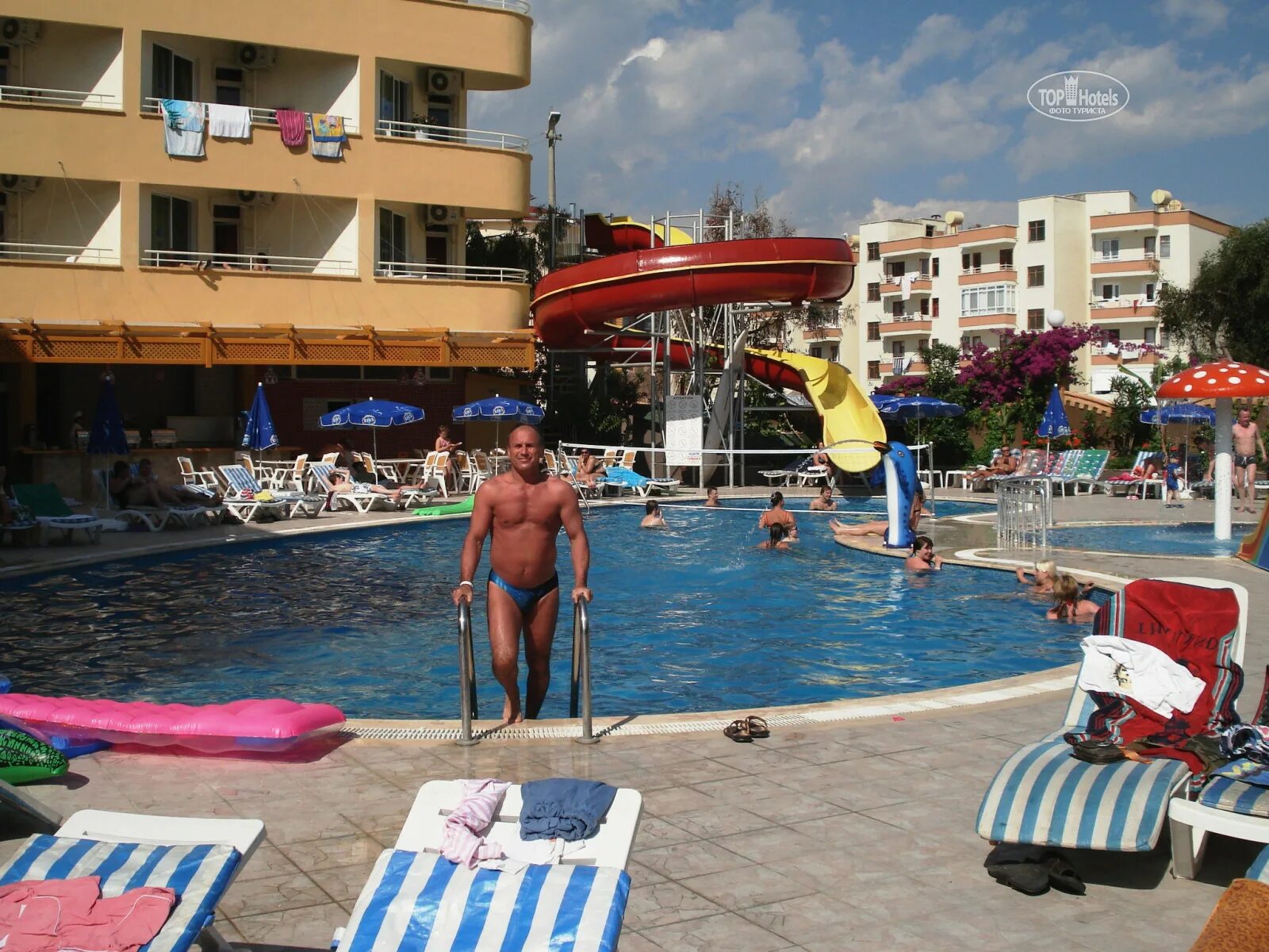 Blue wave suite 4. Blue wave suite hotel 4 турция. 2011 года блю вейв алания. blue wave suite hotel 4 пляж. blue wave suite район алании.