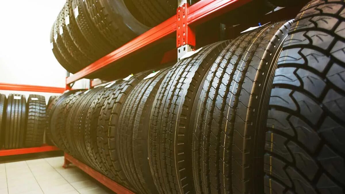 Купить шины со склада в туле. Goodyear, Michelin. Хранение колес на складе. Шины для спецтехники. Truck Tire Bridgestone.