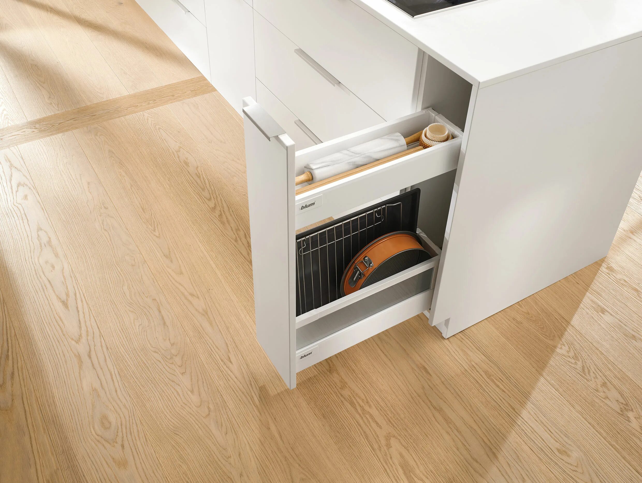 Бутылочница blum 300 space twin. Бутылочница blum 200 space twin. Бутылочница спэйс твин блюм. Space twin blum бутылочница. Twin space.