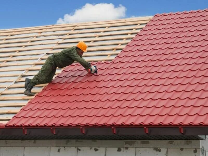 Схема монтажа кровли из металлочерепицы с утеплением. Кровля вальма металлочерепица. Кроем крышу металлочерепицей своими руками. Схема кровли из металлочерепицы с утеплением. Кроем крышу металлочерепицей своими руками.