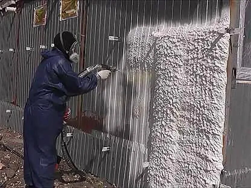 Латексное напыление. Напыляемый пенополиуретановый утеплитель. ппу утеплитель для стен. напыление пенополиуретаном. нанесение ппу.