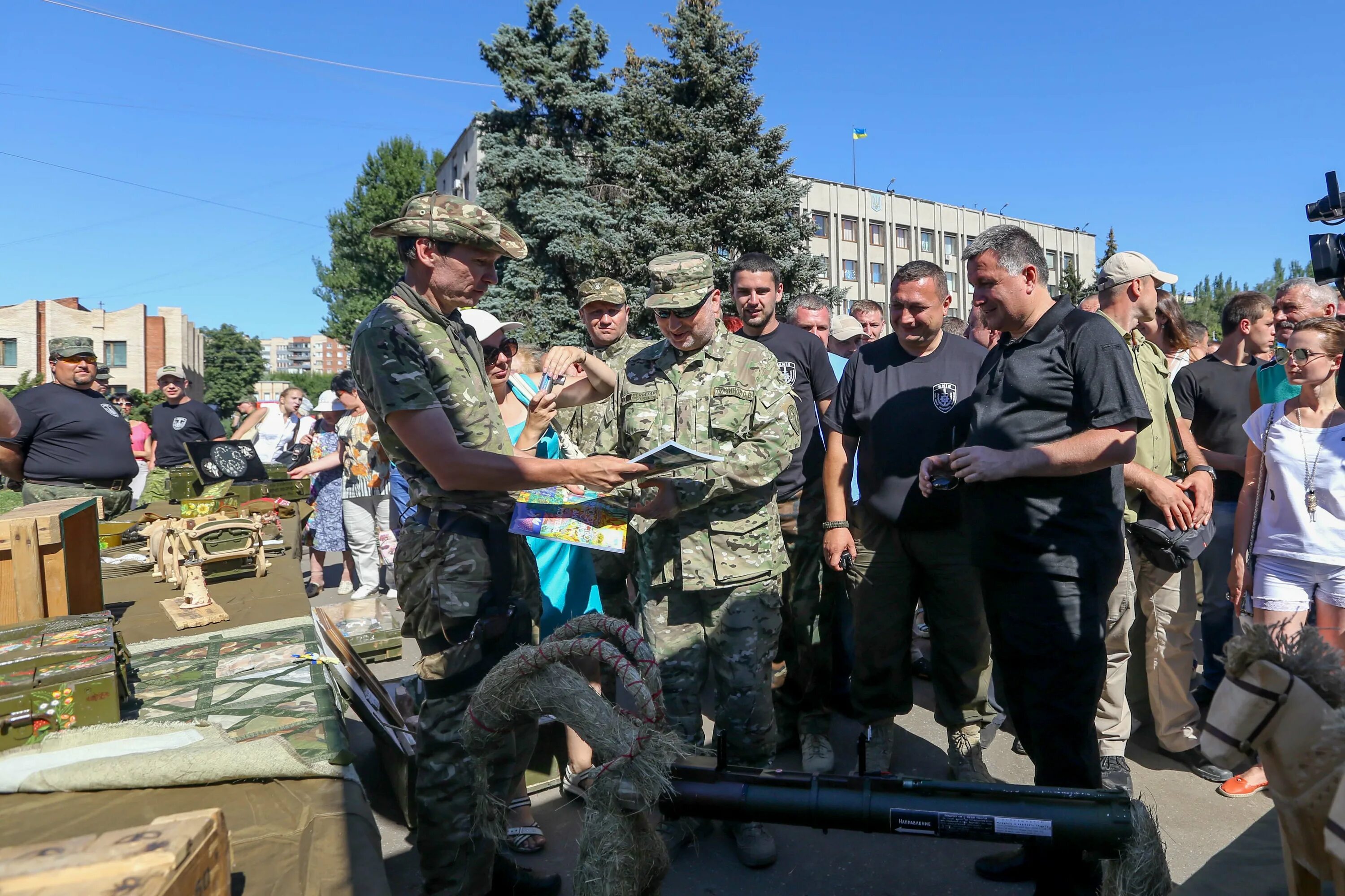 Освобождение Славянска. Славянск Донецкая область. Славянск сейчас Украина. Что сейчас в Славянске Донецкой области. Новости часа славянск