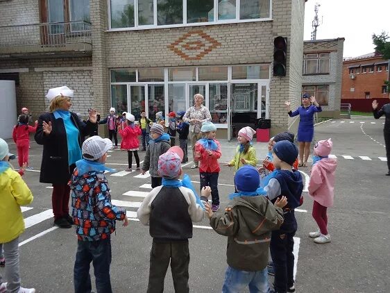 61 детский сад приморского района спб. Сайт сада 52. Детский сад 52 красносельского района. Мбдоу 52 березка. Детский сад №52.