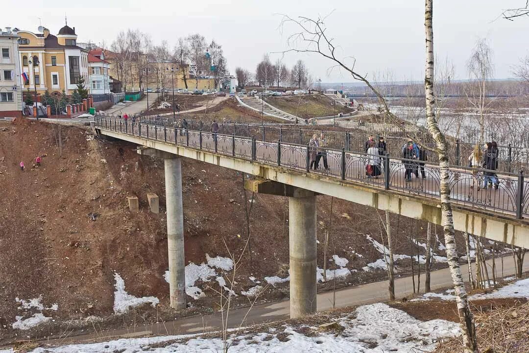 Какие объекты забыты в кирове. Раздерихинский овраг в Кирове. Мост через Раздерихинский овраг Киров. Раздерихинский овраг в г. Кирове. Мост самоубийц Киров.