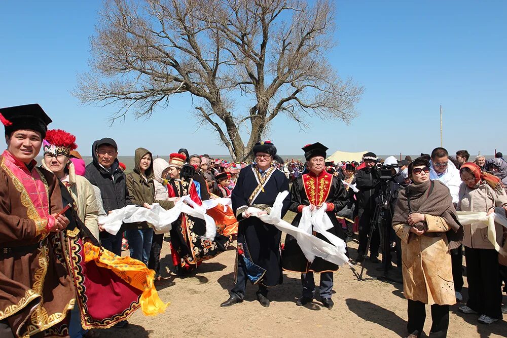 театр кукол джангар элиста. поселок джангар октябрьский район. прикумский калмыкия. день поселка джангр октябрьского района. калмыкия джангар.