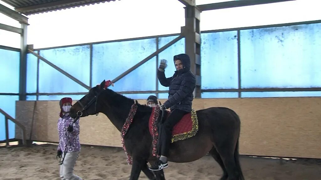 Конный клуб астрахань. Конный клуб астрахань. Анапа хорс конный клуб. Конная школа в астрахани. Конный клуб ульяновск ишеевка.