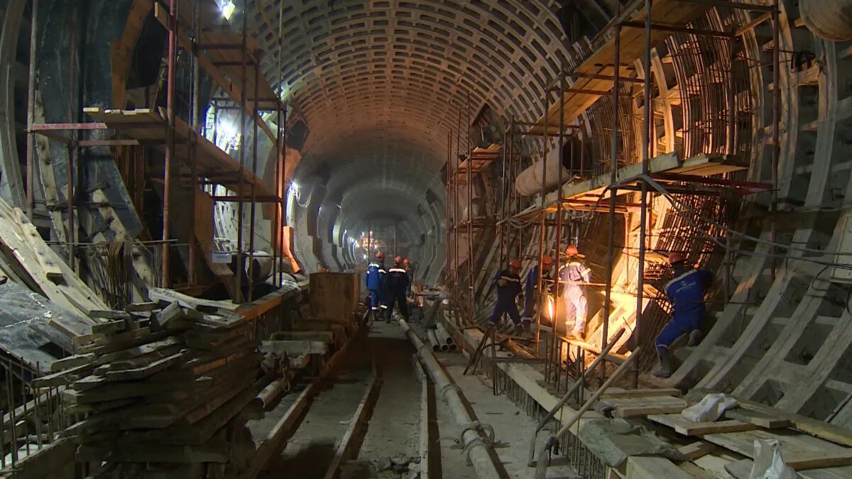 Что будет в конце 2024 года. Метрострой Северной столицы щит.. Станция метро Яхтенная. Самый большой тоннелепроходческий комплекс в мире.