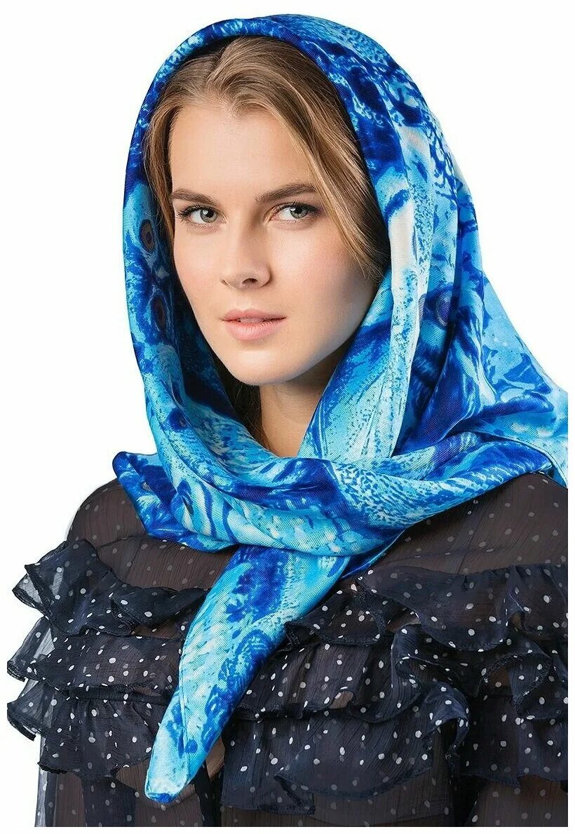 Женщина в платке. Головной платок. Платок женский. Платки на голову для женщин.