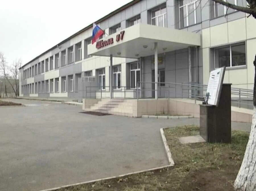 17 школа гимназия черногорск. Школа 7 черногорск. 13 школа черногорск. Школа 19 черногорск. Школа 1 черногорск.