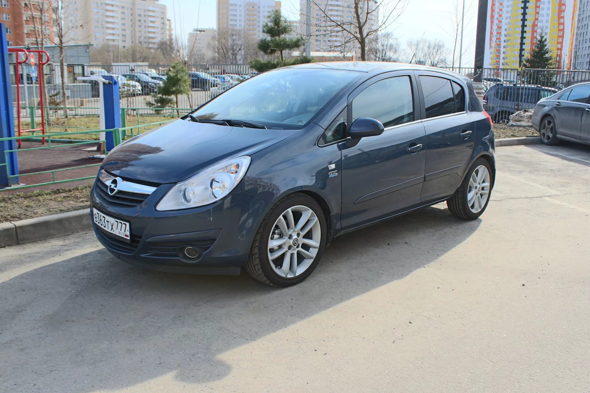 Opel Corsa d r16. Opel Corsa d r17. Opel Corsa d 17 диски. Opel Corsa d диски r16 черные. Opel corsa колеса