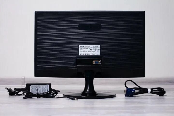 Color display unit samsung монитор. Samsung s20b300. монитор s20b300. samsung syncmaster s20b300.