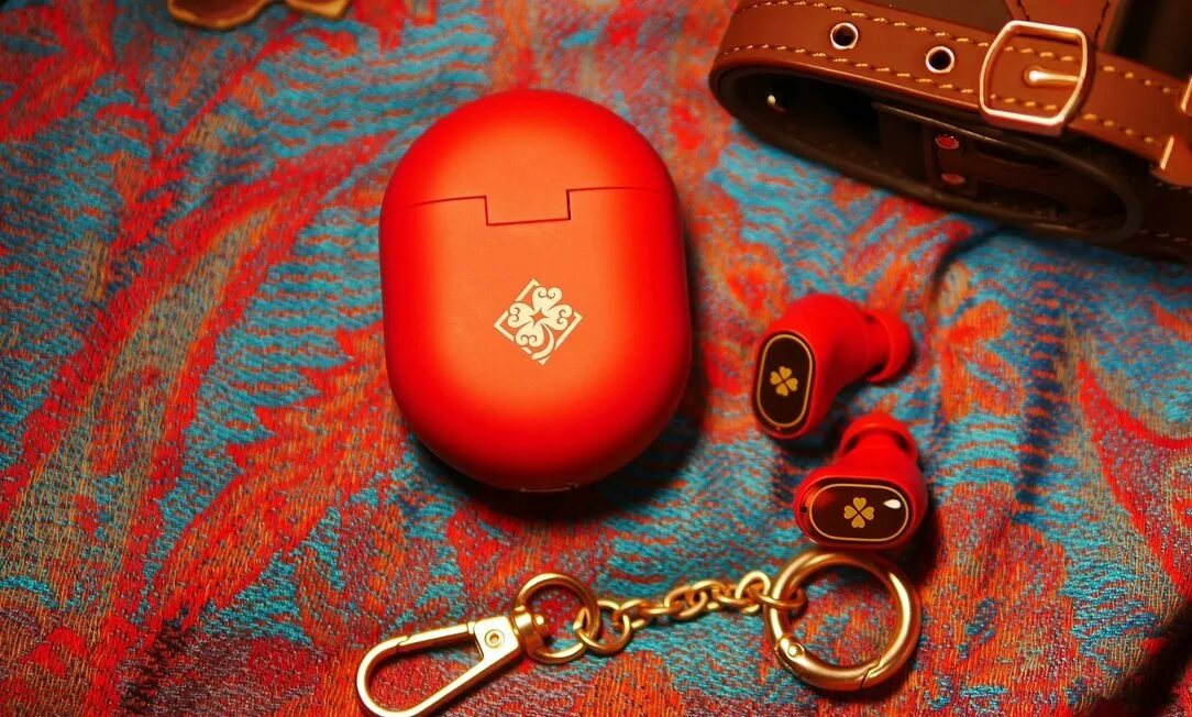 Наушники poco buds pro genshin impact edition. Наушники для xiaomi poco f 3. Xiaomi genshin impact наушники. Наушник поко. Наушники poco buds genshin impact edition красный.